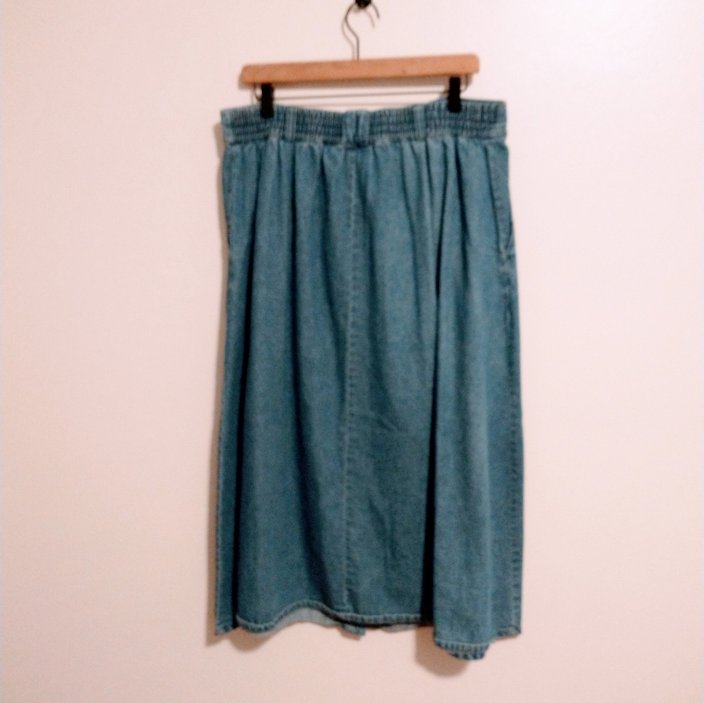 Vintage Cabin Creek midi length denim skirt with full button up front size 18W - Picture 4 of 6